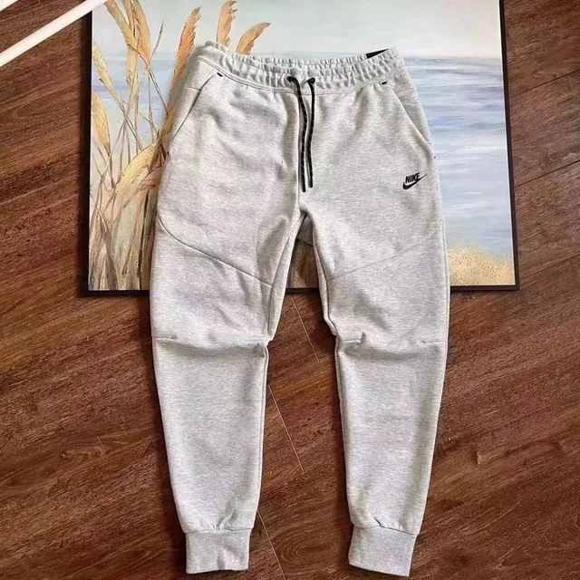 Nike Tech Fleece Joggers Heather Grey