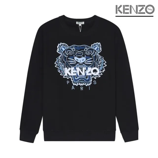 Q24a black clothes