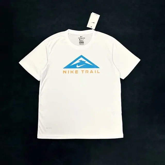 Nike Trail Tee Mountain Logo
