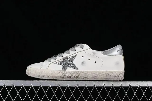 Golden Goose Superstar Glitter Star