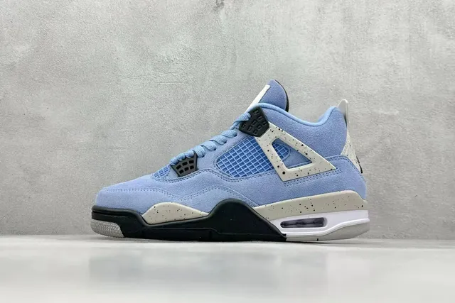 Air Jordan 4 University Blue