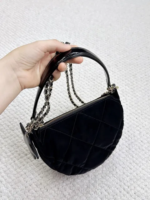 Chanel 19 Quilted Velvet