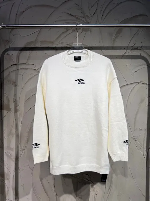 Crewneck Sweater Logo Embroidered