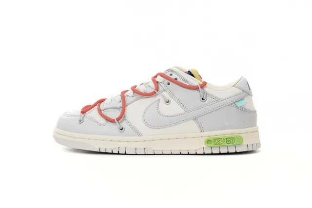 Nike × Off-White Dunk Low
