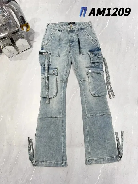 Amiri Cargo Jeans Light Wash