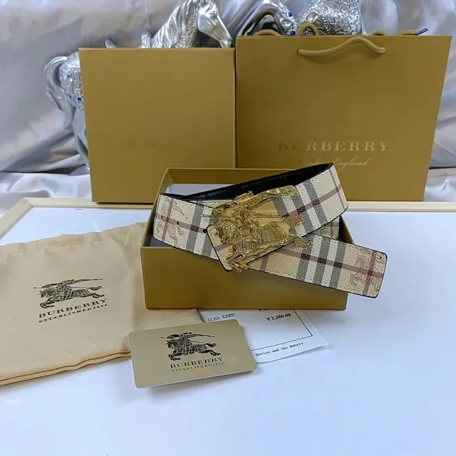 Burberry Equestrian Knight Belt Haymarket Check