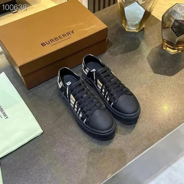 Burberry Sneaker Check Stripe