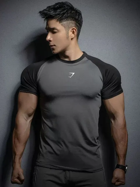 Gymshark Raglan T-Shirt Contrast Sleeve