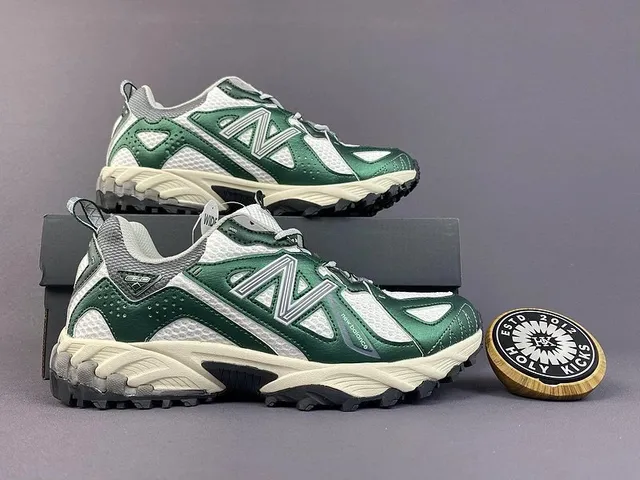New Balance 9060 Holly Kicks
