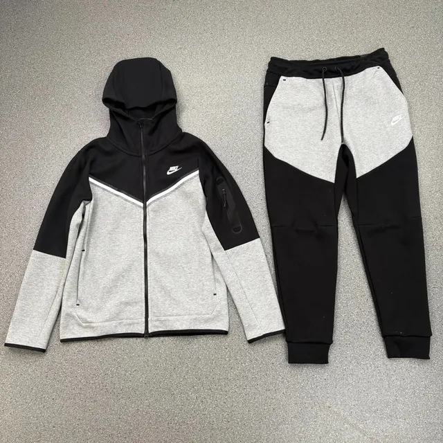Nike Tech Fleece Hoodie and Joggers Heather Grey/Black