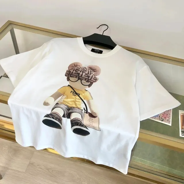 Graphic Tee Fendi Bear Print