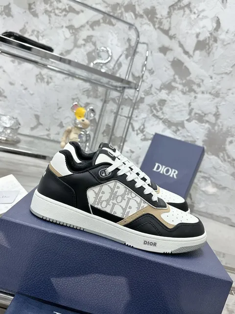 Dior sneakers