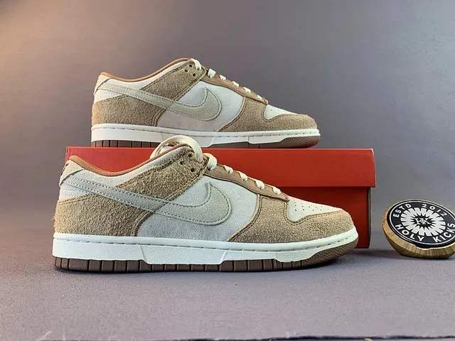 Nike Dunk Low Wheat Suede