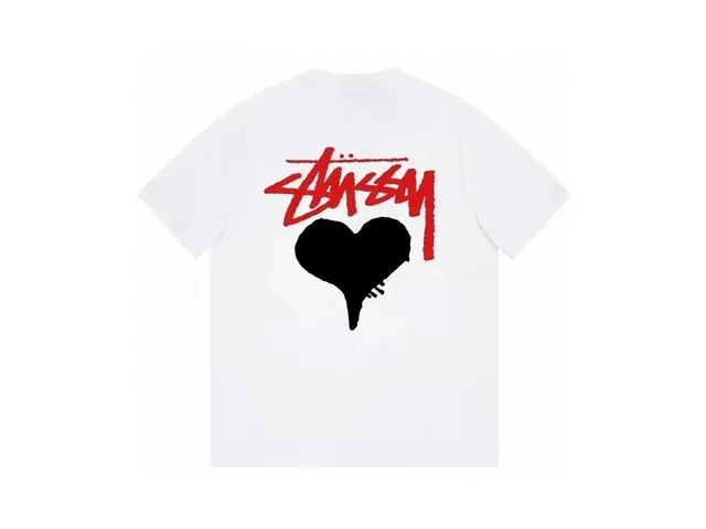 Stüssy Graphic T-Shirt Heart Logo