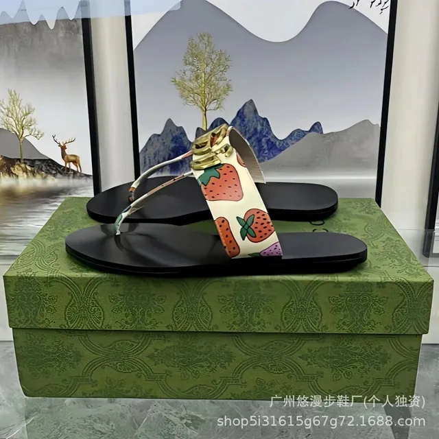 Gucci Strawberry Print Thong Sandal Strawberry Motif