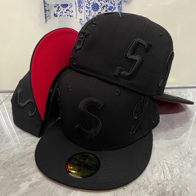 New Era 59FIFTY Black with Red Undervisor