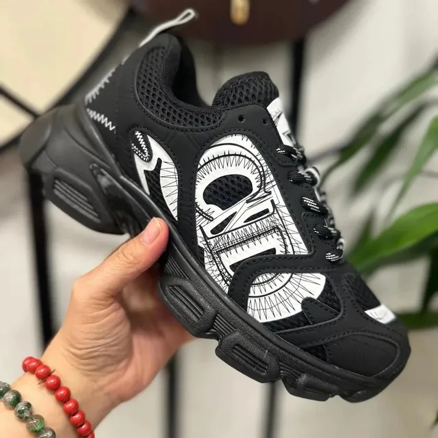 Balenciaga Triple S Skull Print