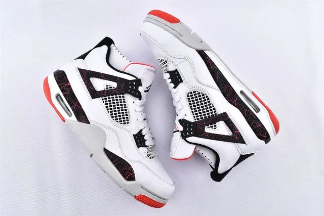 Air Jordan 4 Fire Red