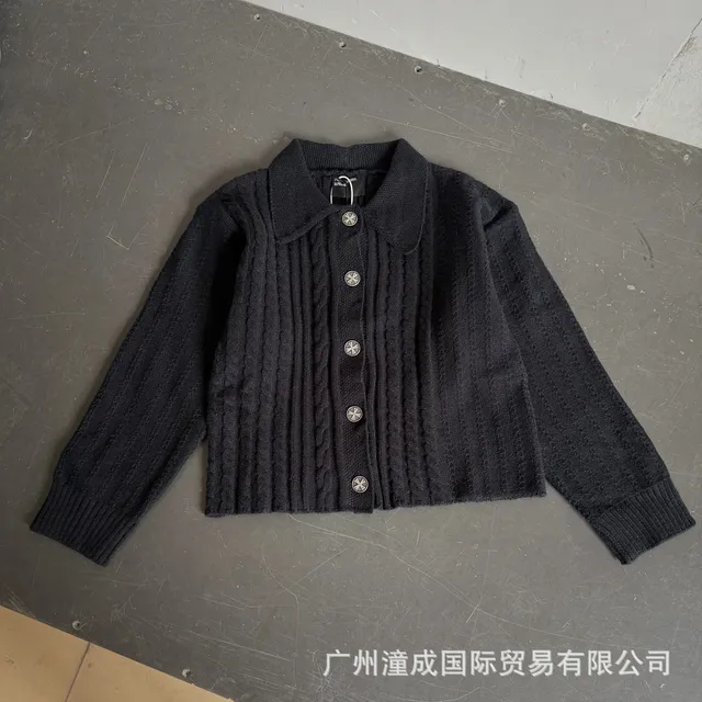 4043 Black