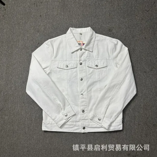 白色牛仔衣