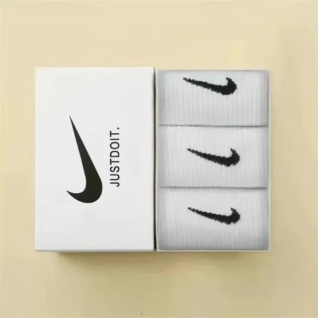 Nike Socks Swoosh Logo