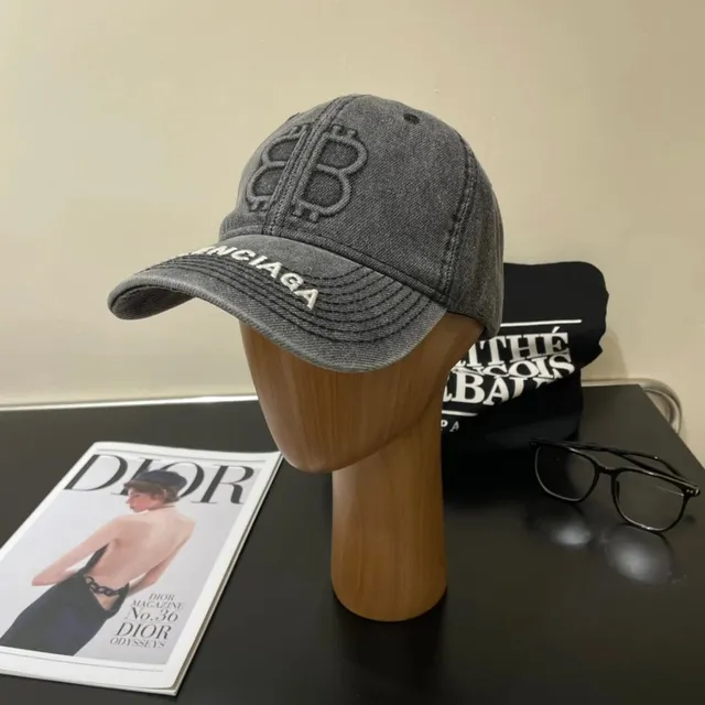 Balenciaga Baseball Cap BB Logo