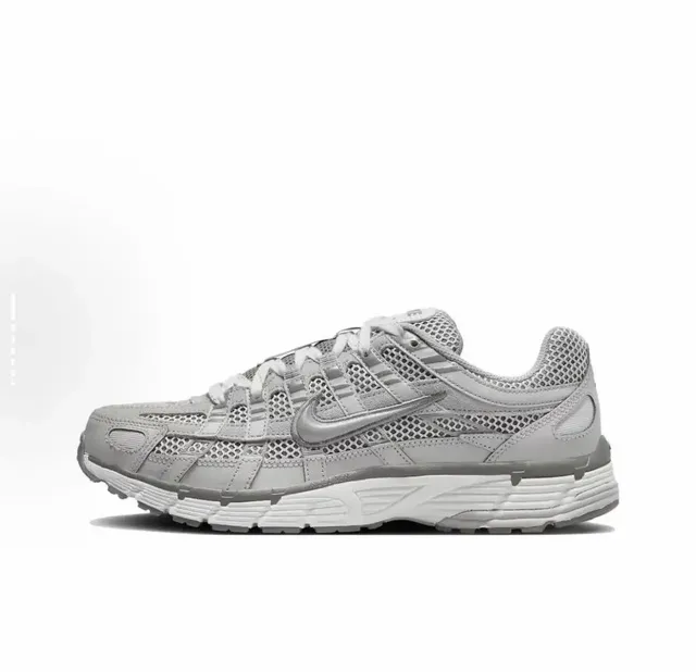 Nike Air Max Plus Triple Grey