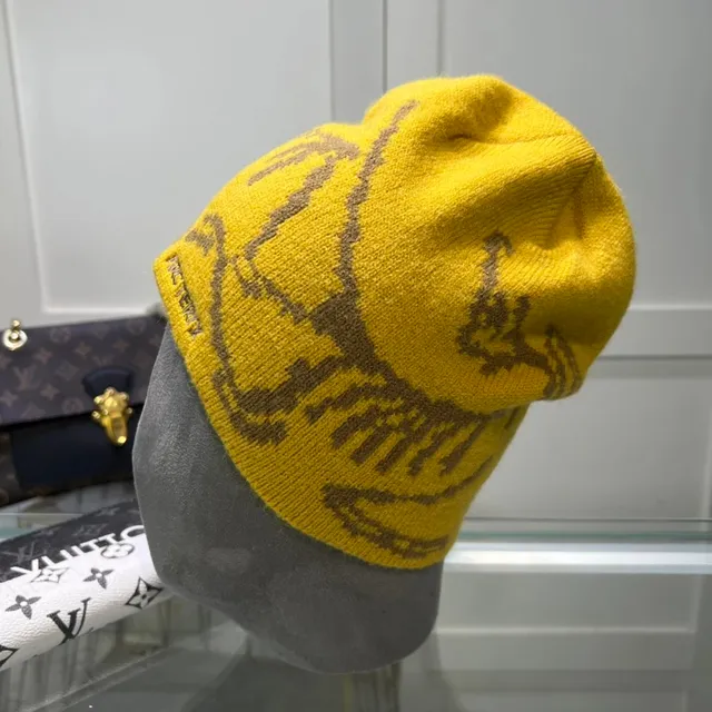 Vivienne Westwood Knit Beanie Orb Logo Intarsia