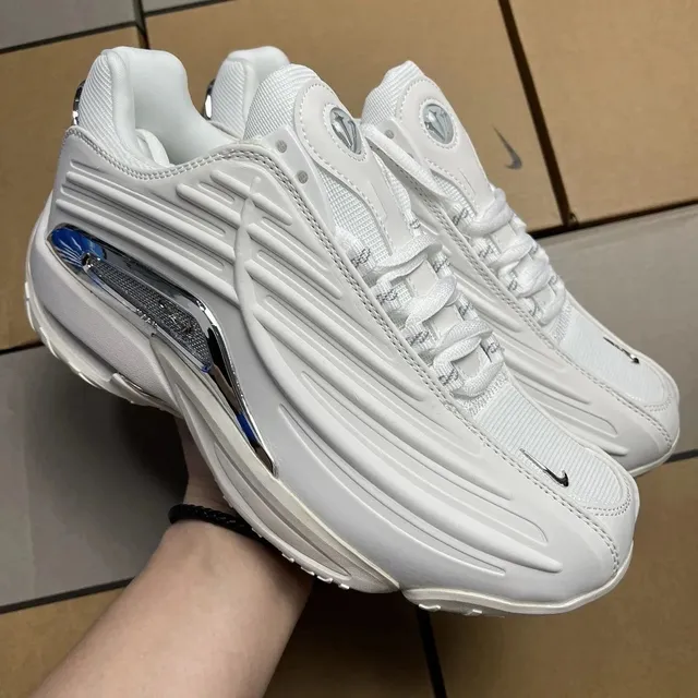 Nike Air Max Plus Triple White