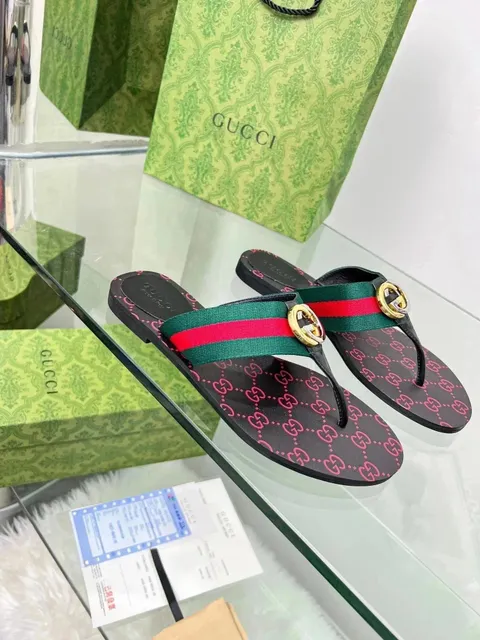 Gucci Webbing Thong Sandal GG Print