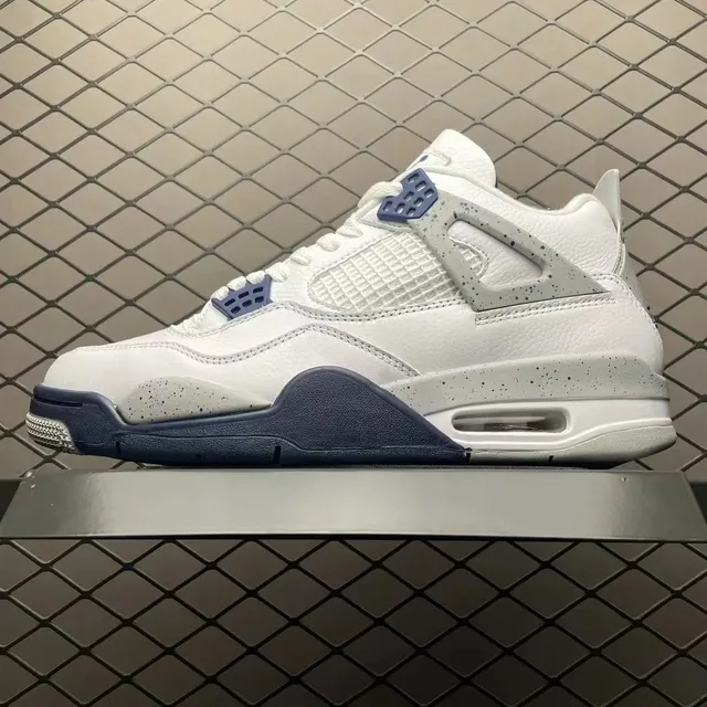 Air Jordan 4