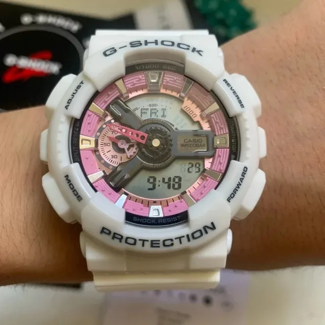 Casio G-Shock GA-110 Pink Accents