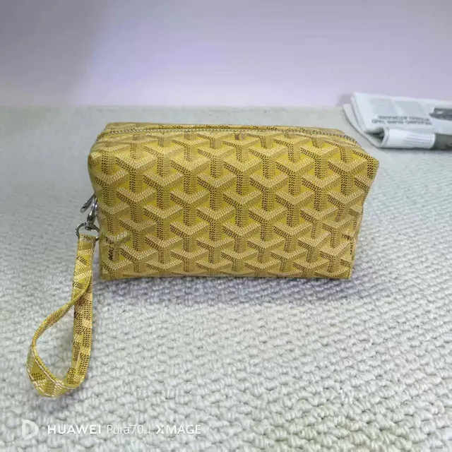 化妆包黄色
