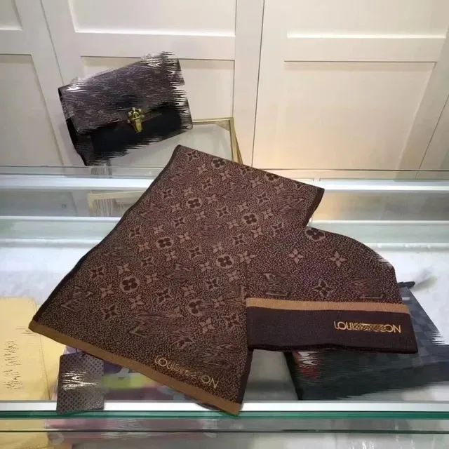 Louis Vuitton Monogram Shawl Brown Monogram