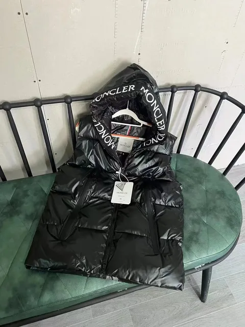 Moncler Logo Hooded Puffer Vest Glossy Black