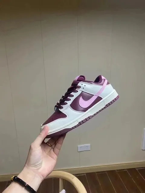 Nike Dunk Low