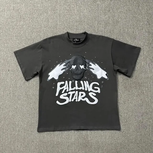 Falling Stars Graphic Tee Skull and Stars Print