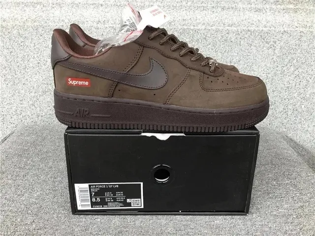 Nike × Supreme Air Force 1 '07 LV8 Brown