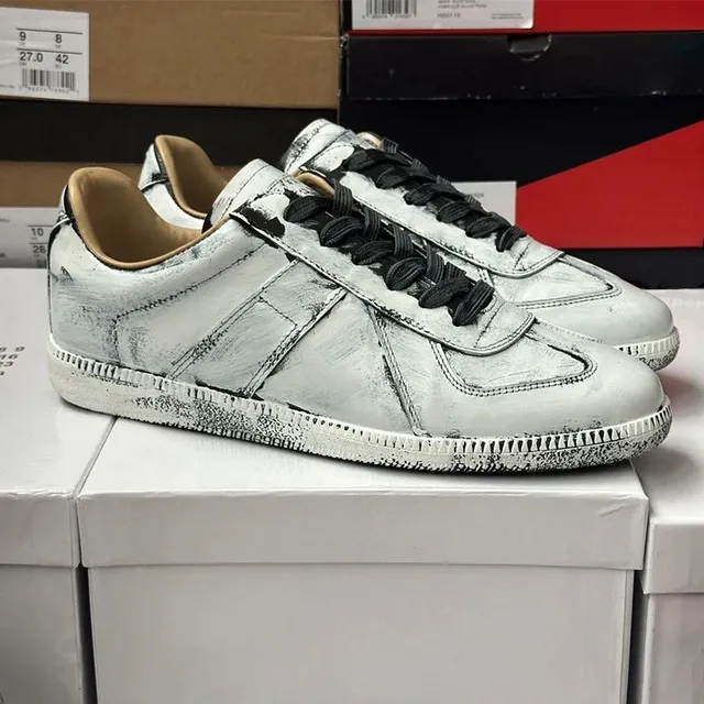 Maison Margiela Replica Sneaker Distressed White