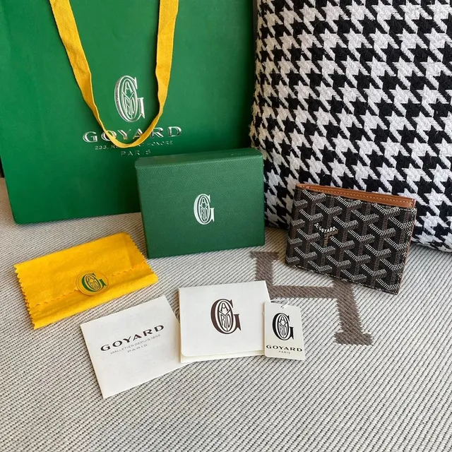 Goyard Bifold Wallet Goyardine Canvas