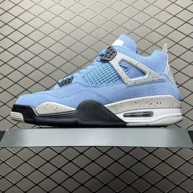 Air Jordan 4