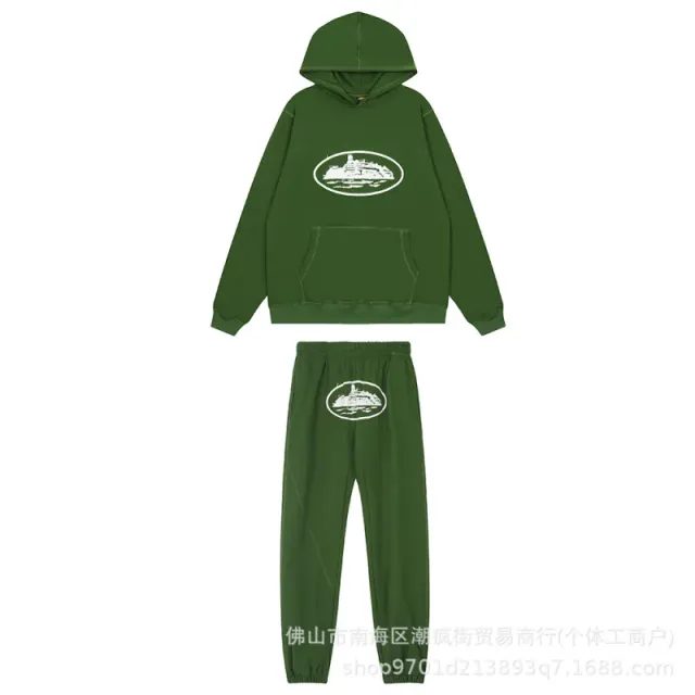 绿色卫衣