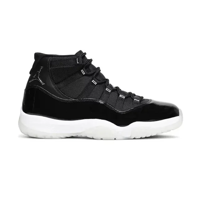 Air Jordan 11 Concord