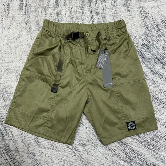 Stone Island Cargo Shorts Olive