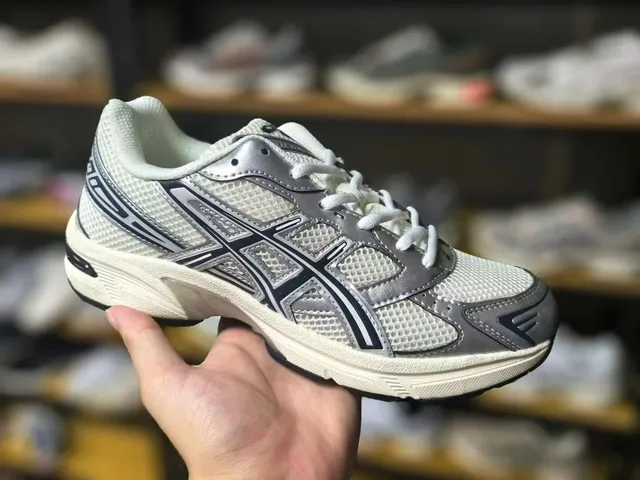 Asics Gel-Kayano 14
