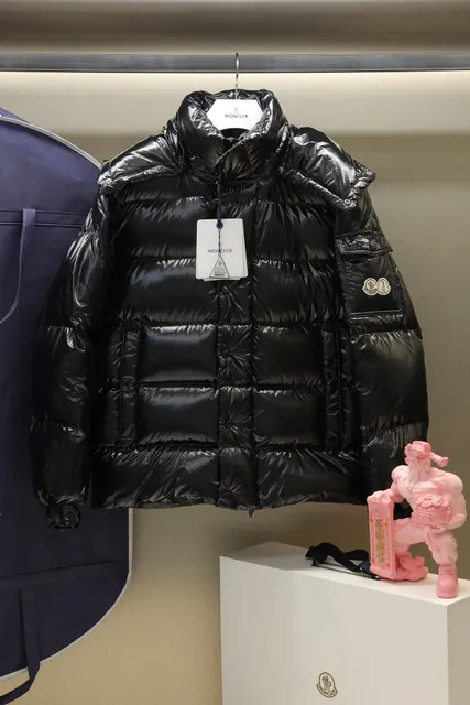 Moncler Maya Puffer Jacket Glossy Black