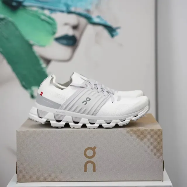 On CloudTec White Grey