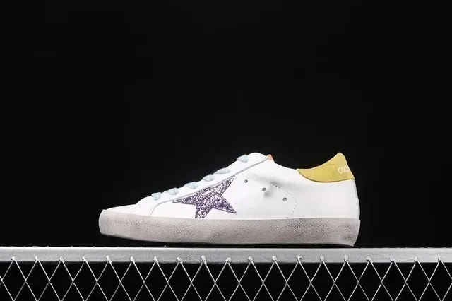 Golden Goose Superstar Glitter Star