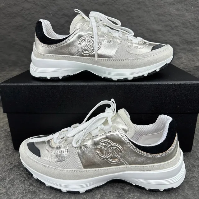 Chanel Sneaker