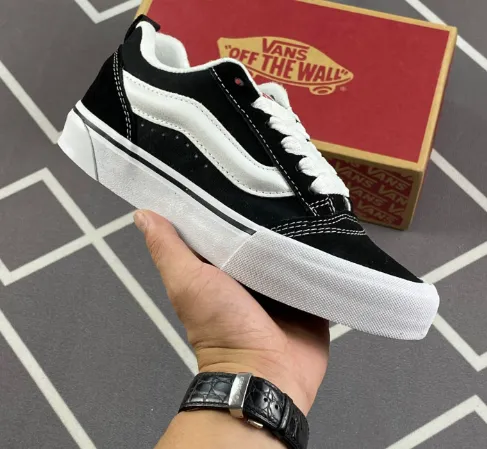 Vans Old Skool Classic Black and White